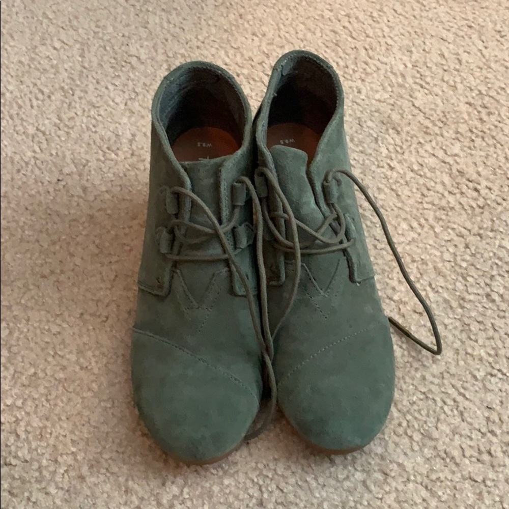 Toms Wedge Booties